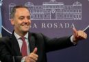 Manuel Adorni y su esposa gastaron $85 millones en tarjetas de crédito durante 2025