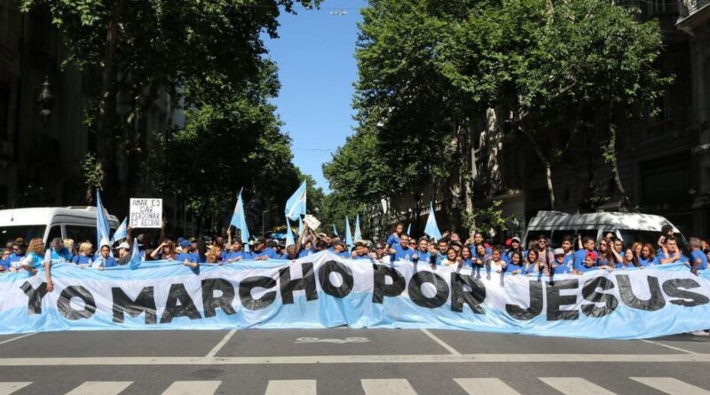 Masiva movilización cristiana en la ciudad de Buenos Aires con la «Marcha por Jesús»
